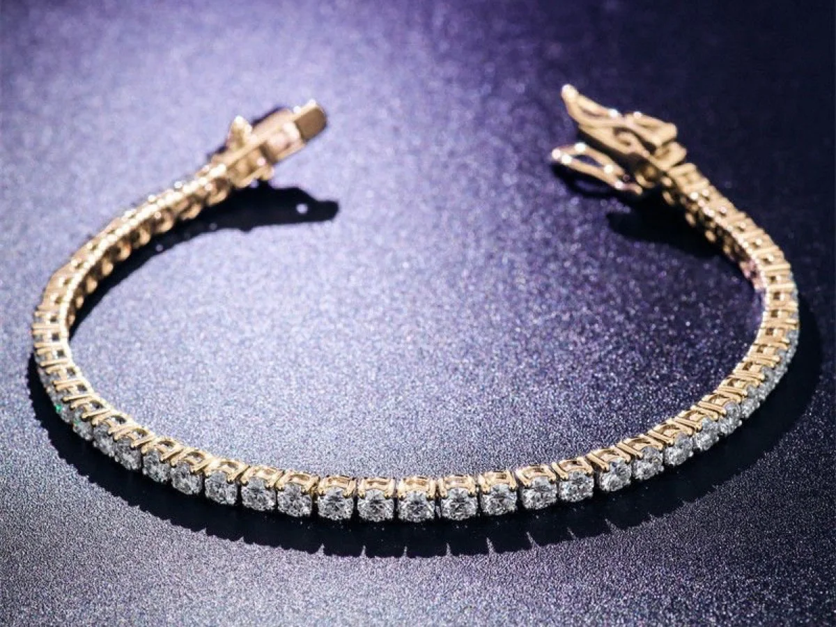 Straight-line diamond tennis necklace, manufactured by Vesta Jewelry